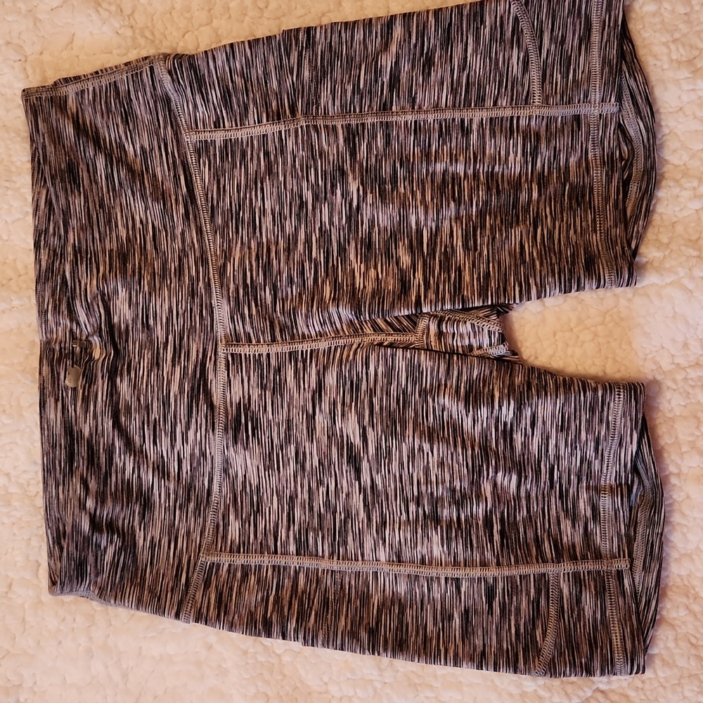 Iuga 6 inch bike short with pockets
